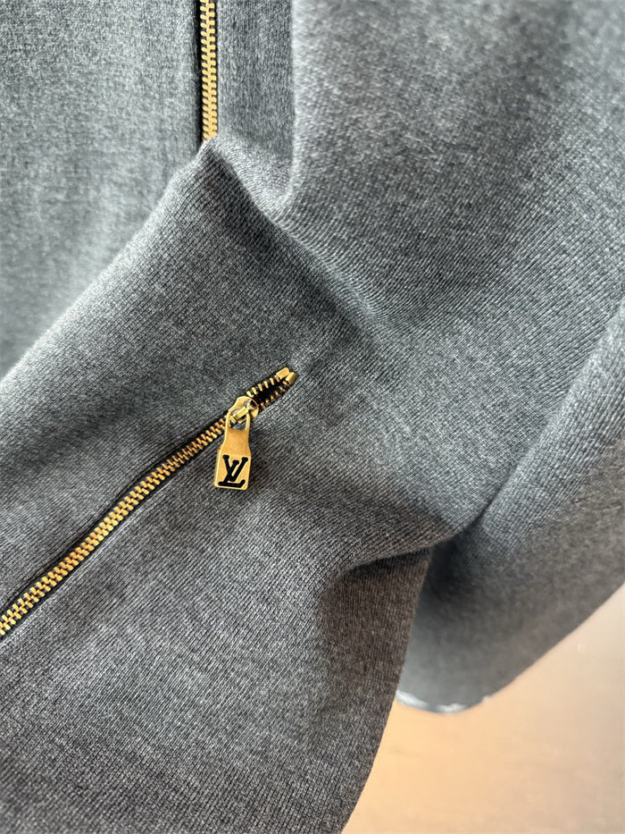 LUXURY KNIT SWEATER