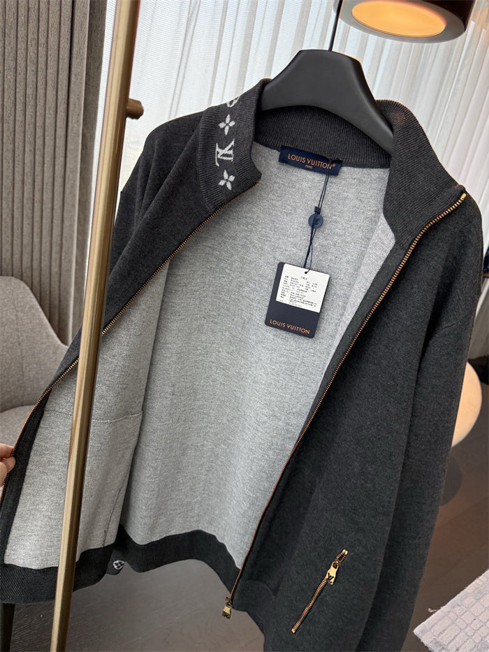 LUXURY KNIT SWEATER