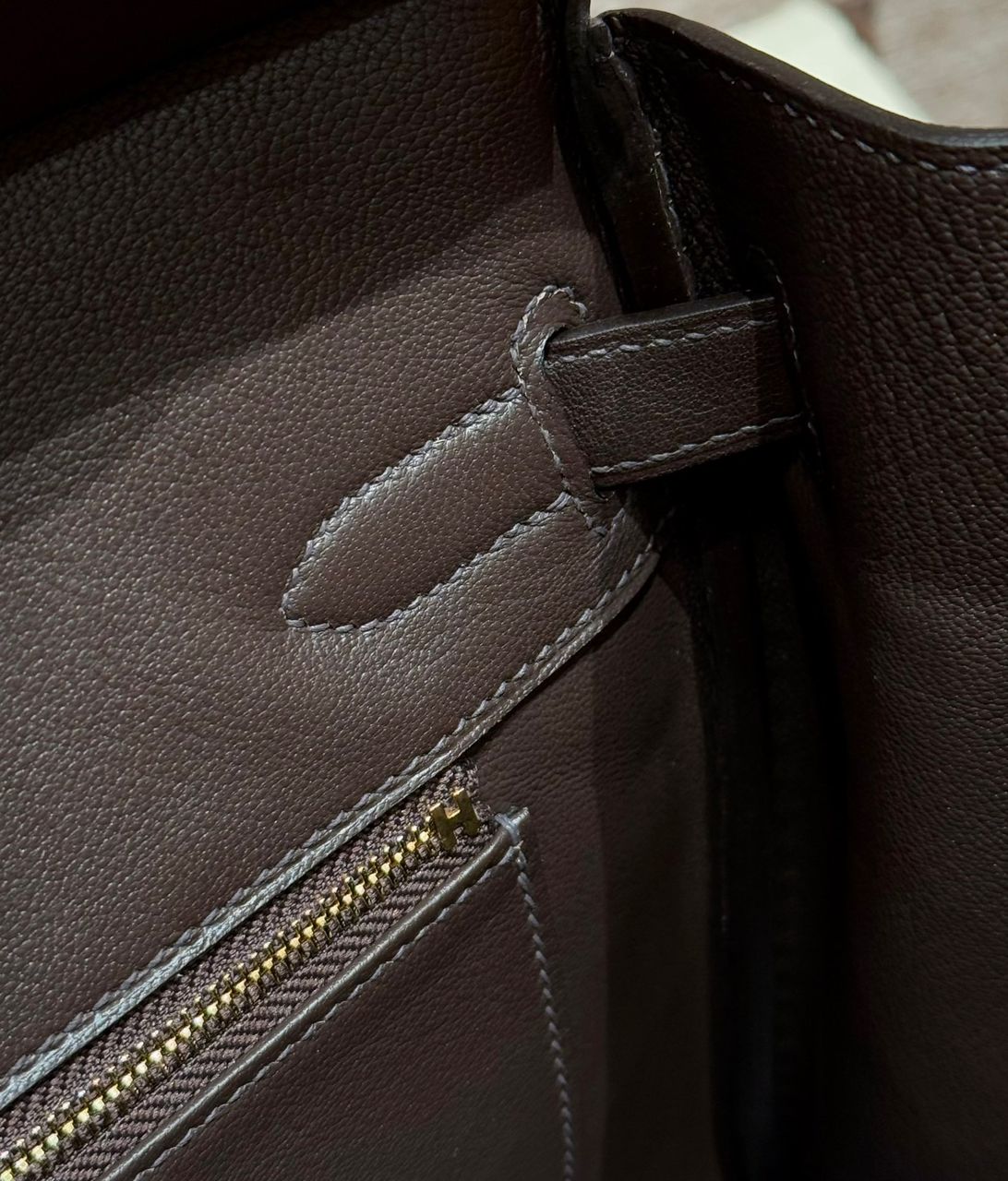 Classic Brown Lock Handbag