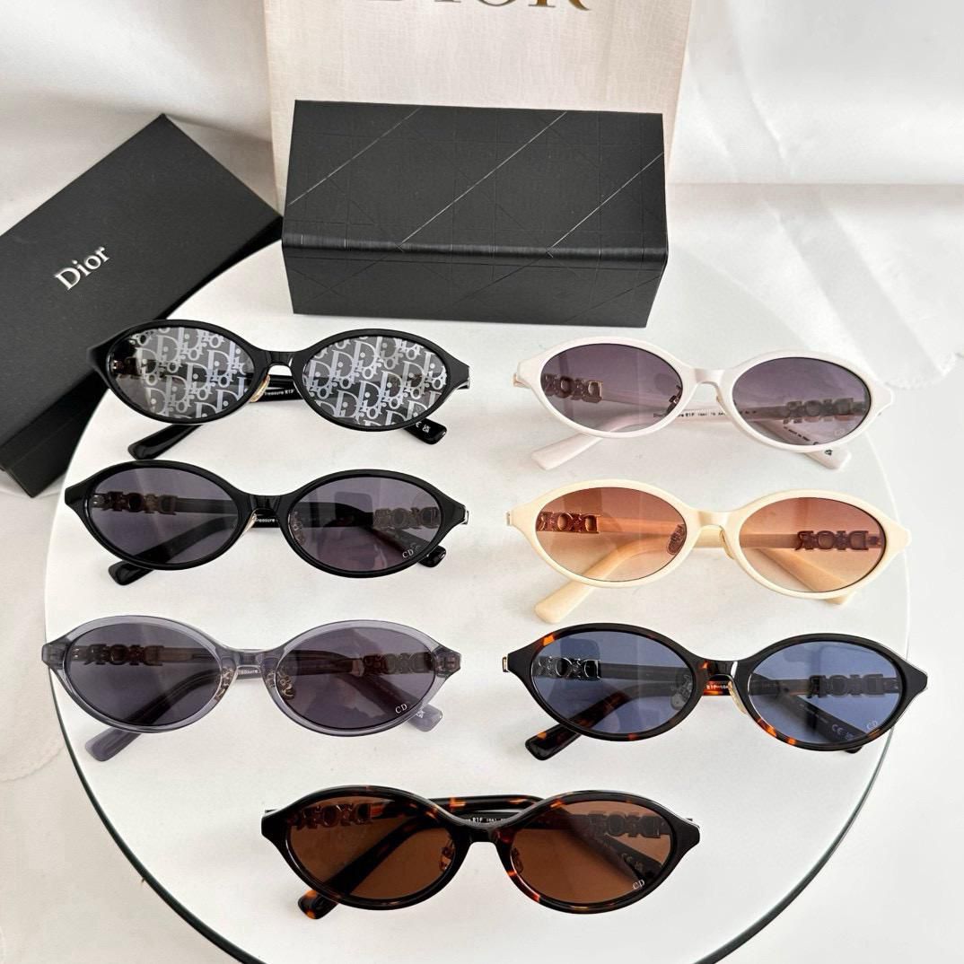 Classic Oval Sunglasses