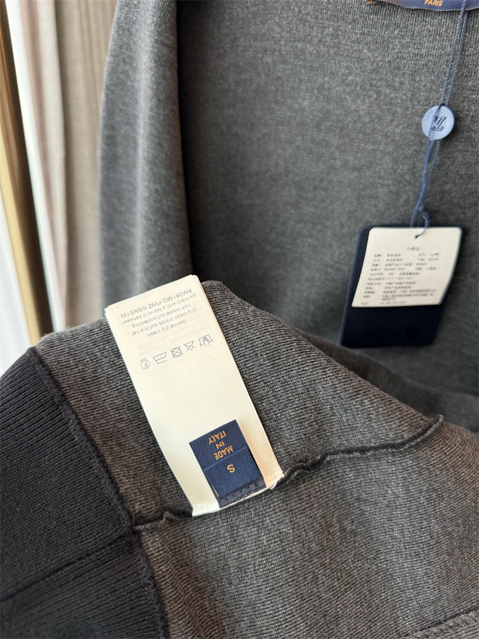 LUXURY KNIT SWEATER