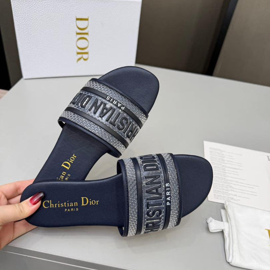 Midnight Luxe Textured Slides
