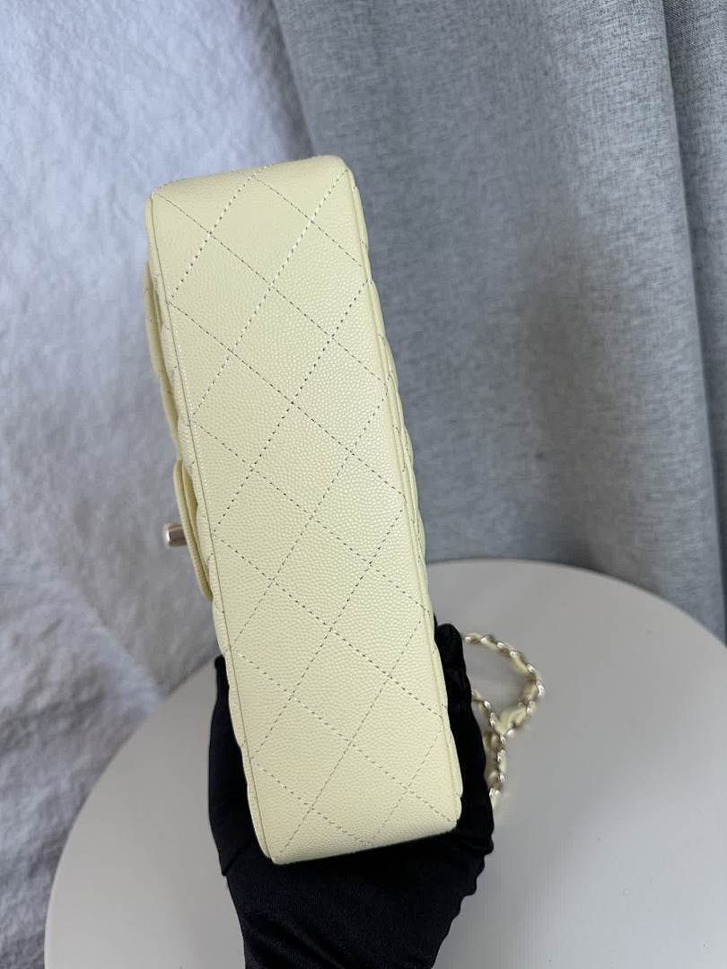 Large classic yellow shoulder bag